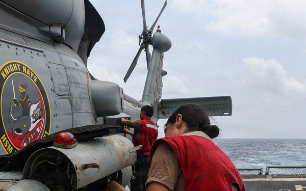 Frank E. Petersen Jr. Sailors Conduct Maintenance