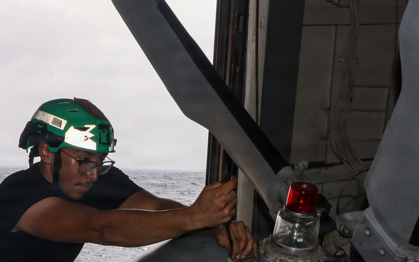 Frank E. Petersen Jr. Sailors Conduct Maintenance