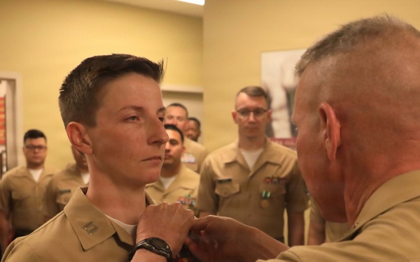 CMC Visits RS Tampa, Awards Navy Commendation Medal to Tampa OSO Capt. Crawford