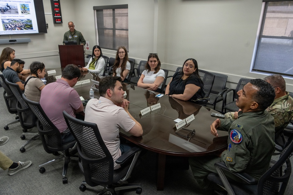 Congressional Staffers Visit 156th Wing