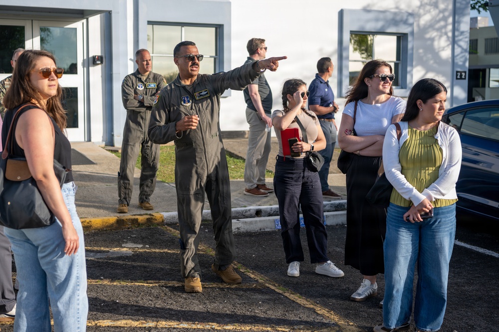 Congressional Staffers Visit 156th Wing