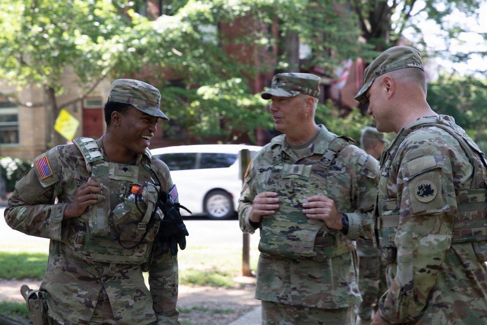 JTF-DC receives visit from Georgia Commanding General