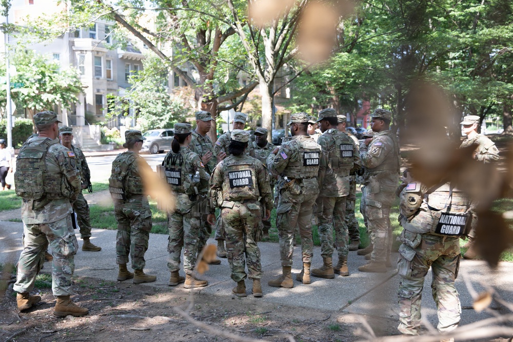 JTF-DC receives visit from Georgia Commanding General