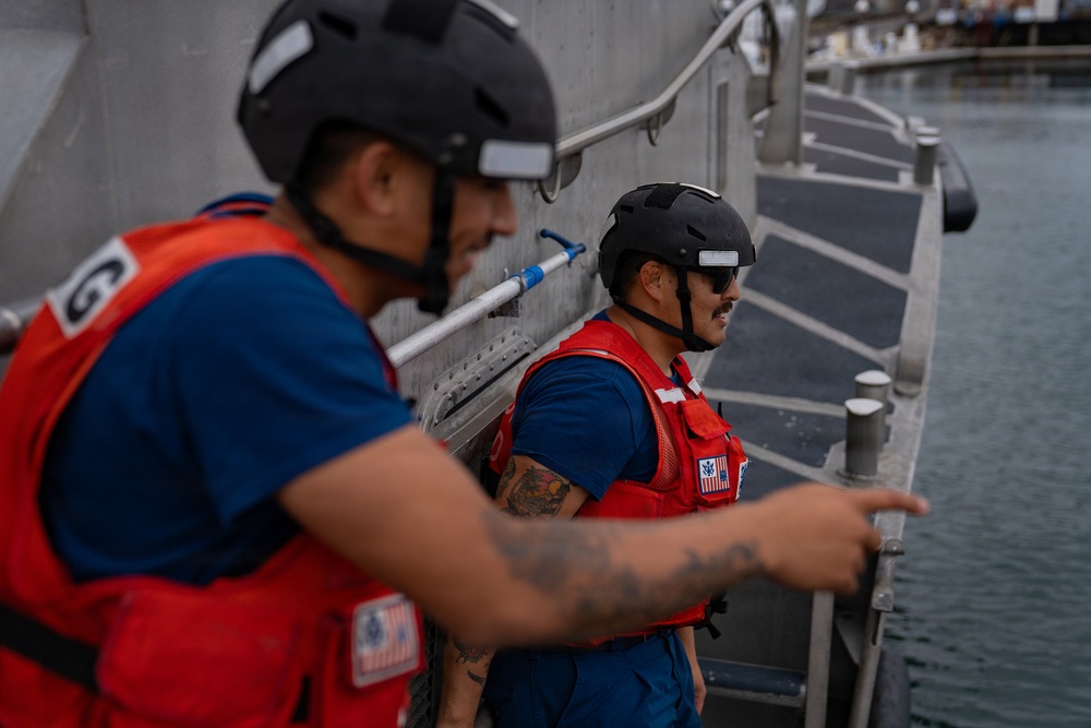 Coast Guard Station Monterey conducts two boat training