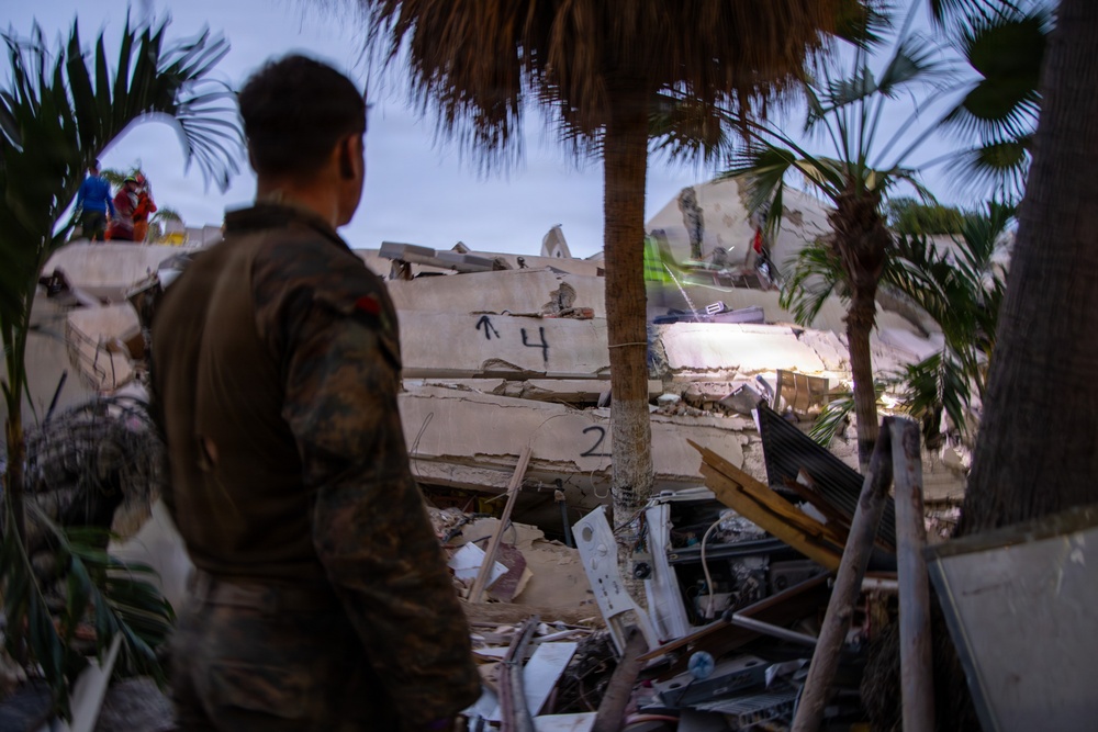 LCF-24: MRF Search &amp; Resue in La Guaira, Venezuela