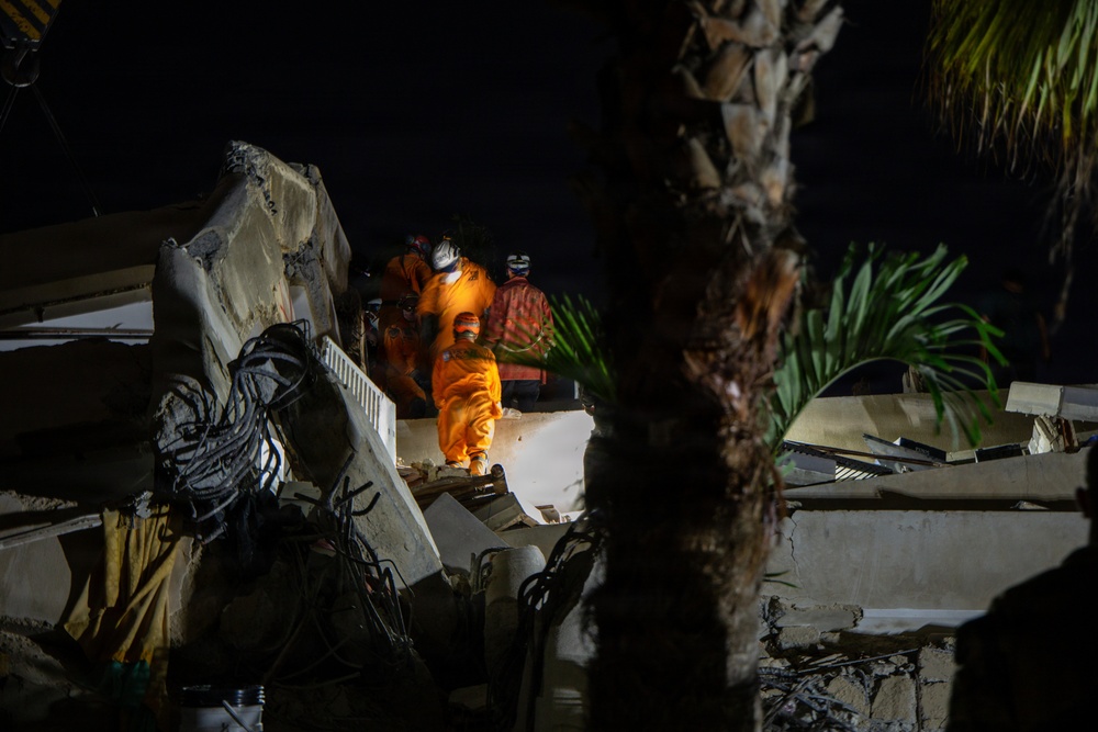LCF-24: MRF Search &amp; Resue in La Guaira, Venezuela