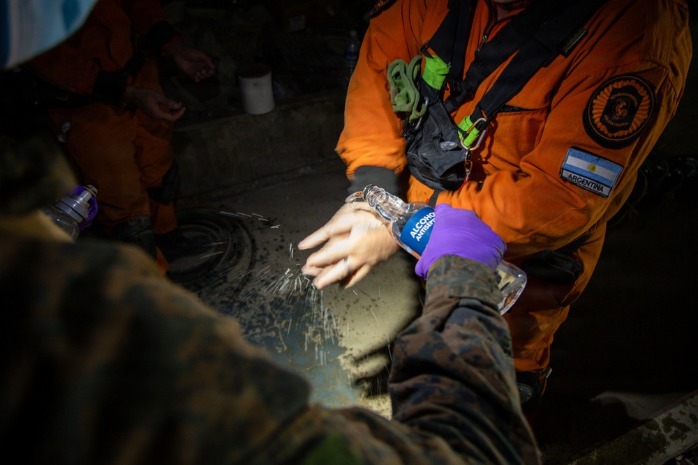 LCF-24: MRF Search &amp; Resue in La Guaira, Venezuela