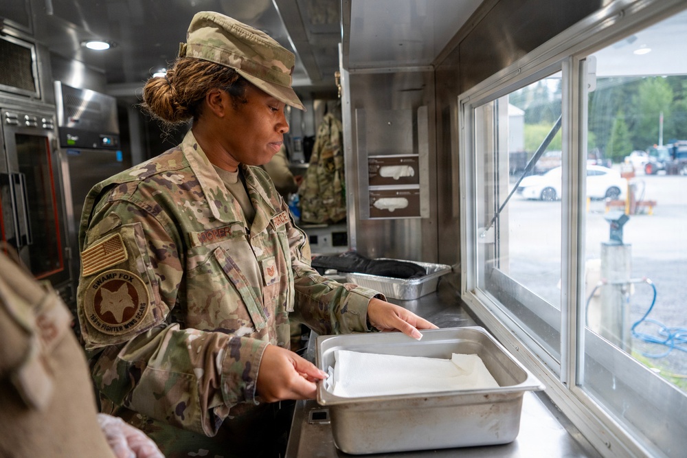 169th Force Support Squadron feeds the force during Alaska DFT