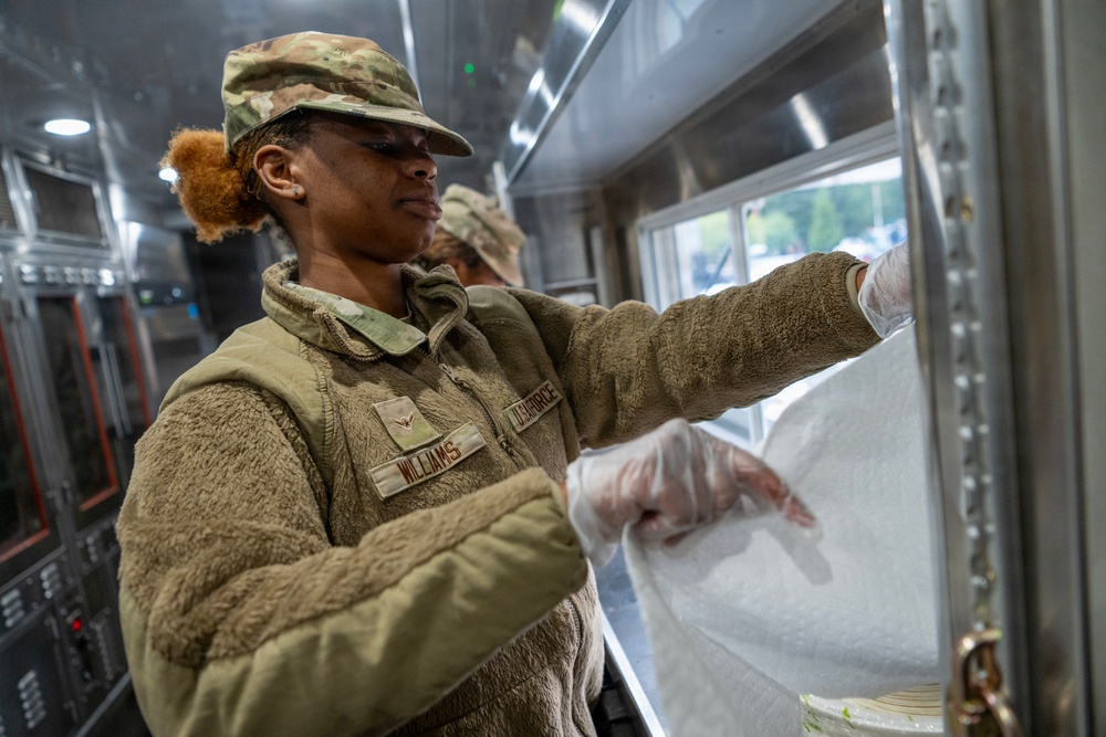 169th Force Support Squadron feeds the force during Alaska DFT