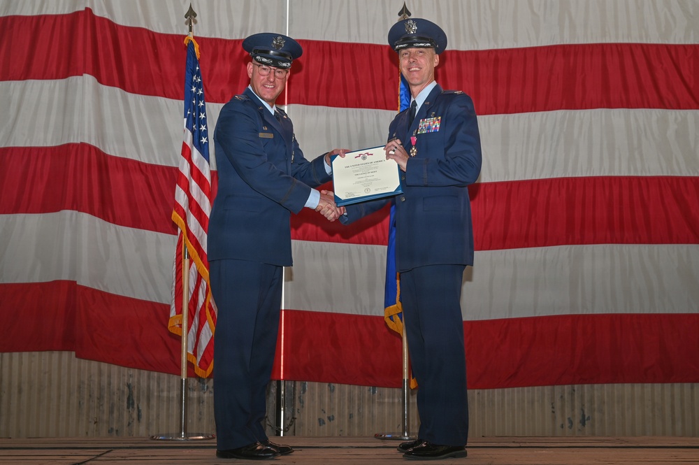 Kirtland Medical Group Hosts Change of Command Ceremony