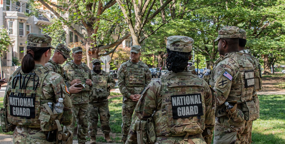 JTF- DC receives visit from Ga. Commanding General