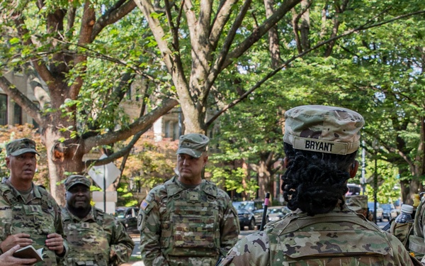 JTF- DC receives visit from Ga. Commanding General