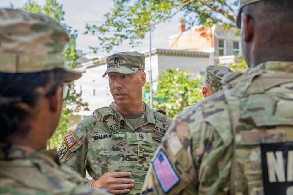JTF- DC receives visit from Ga. Commanding General