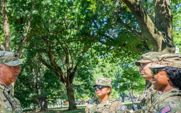 JTF- DC receives visit from Ga. Commanding General