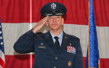 Kirtland Medical Group Hosts Change of Command Ceremony
