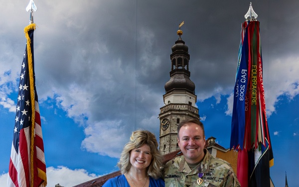 U.S. Army Col. Michael Filanowski gets awarded the Purple Heart