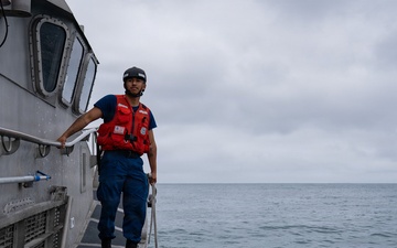 Coast Guard Station Monterey conducts two boat training in Monterey Bay
