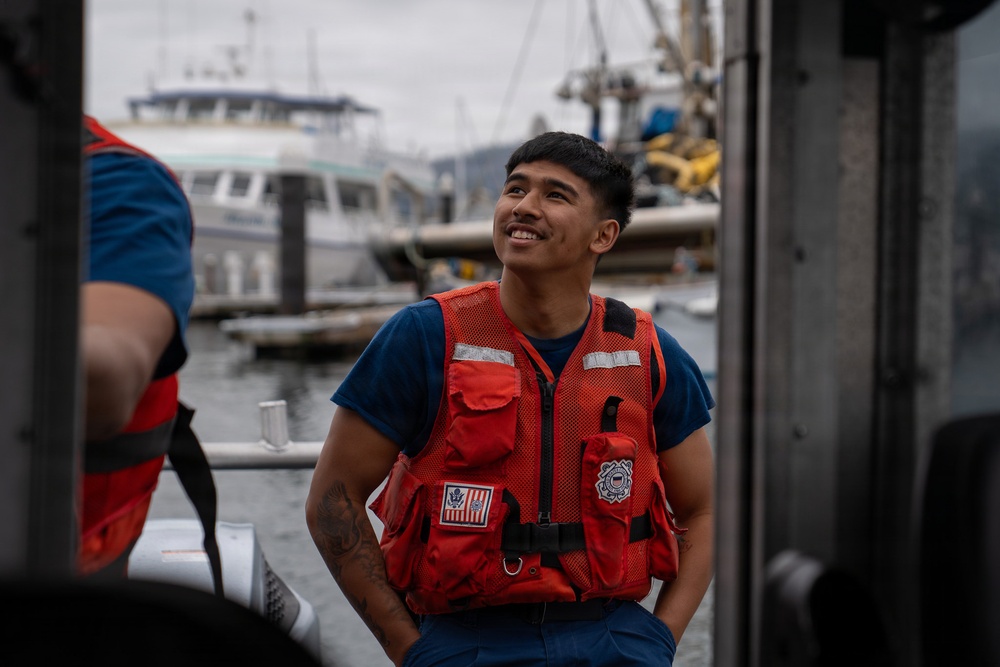 Coast Guard Station Monterey conducts two boat training in Monterey Bay