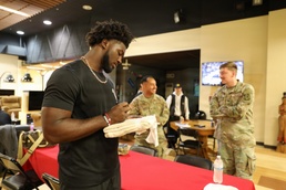 Atlanta Falcons Players Meet With Fans, Tour Zama During USO Visit