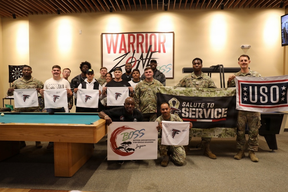 Atlanta Falcons Players Meet With Fans, Tour Zama During USO Visit