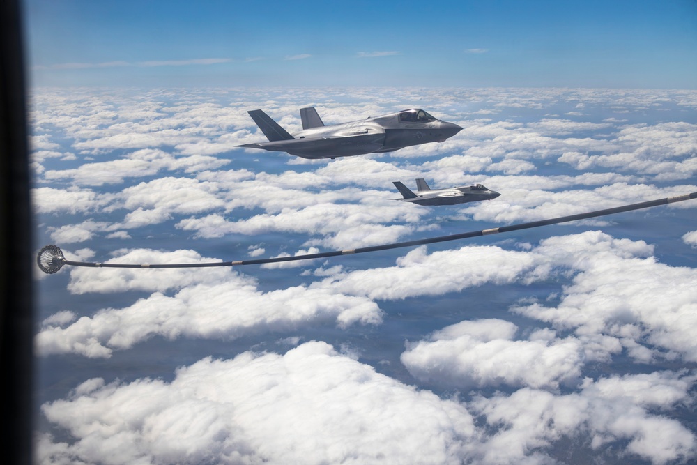 VMFA-214 F-35B aerial refueling