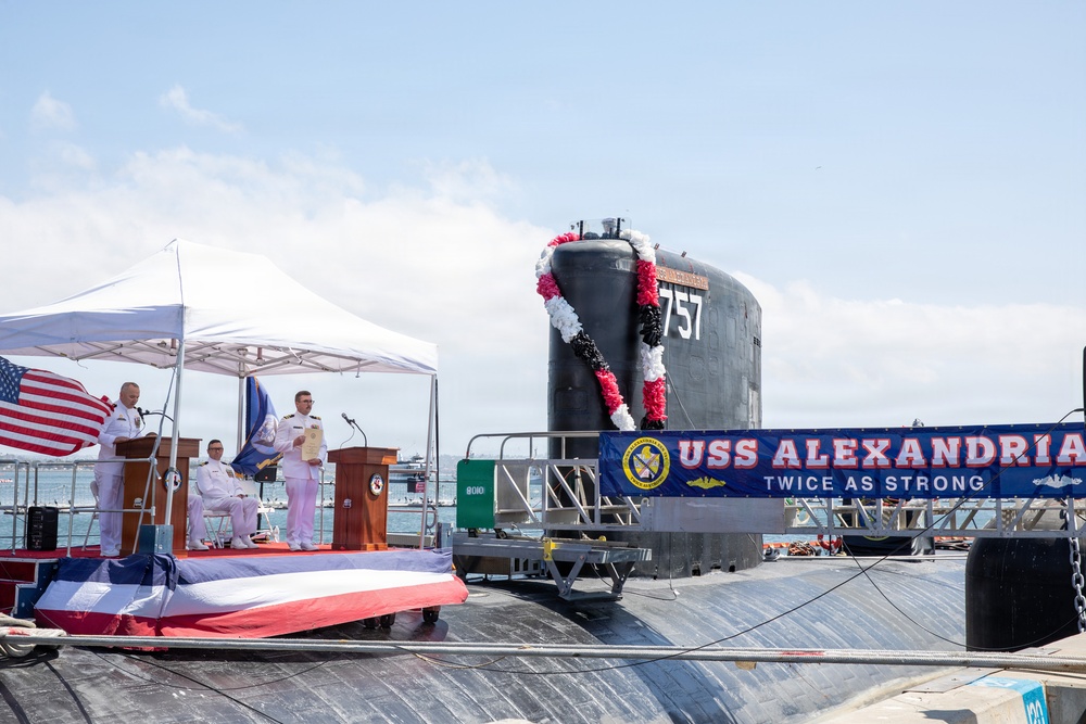 USS Alexandria (757) holds Inactivation Ceremony