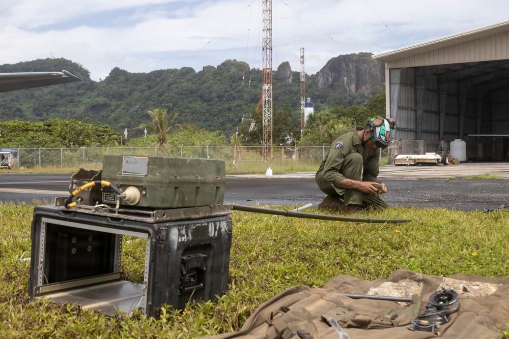 Slingshot: VMFA-214 sets up PRC-160(V) radio