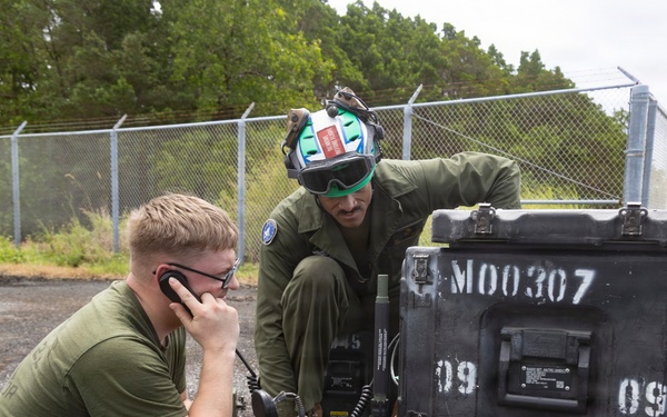Slingshot: VMFA-214 sets up PRC-160(V) radio