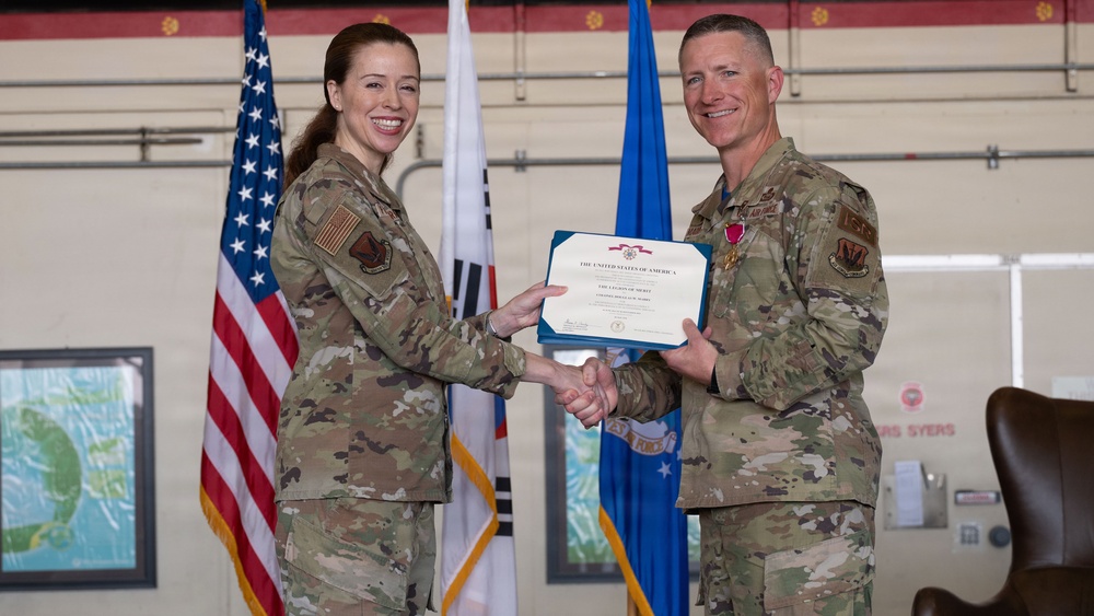 694th ISRG welcomes new commander