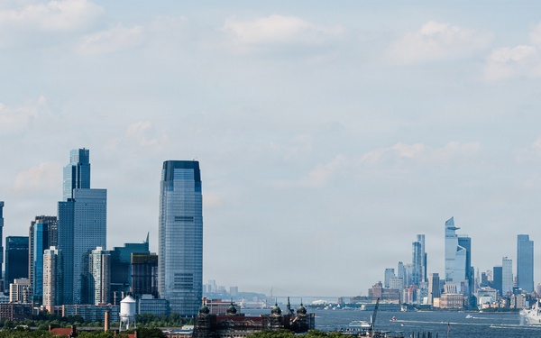 USS Arlington Arrives at INR250 NYC
