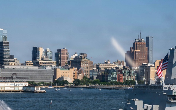 USS Arlington Arrives in New York