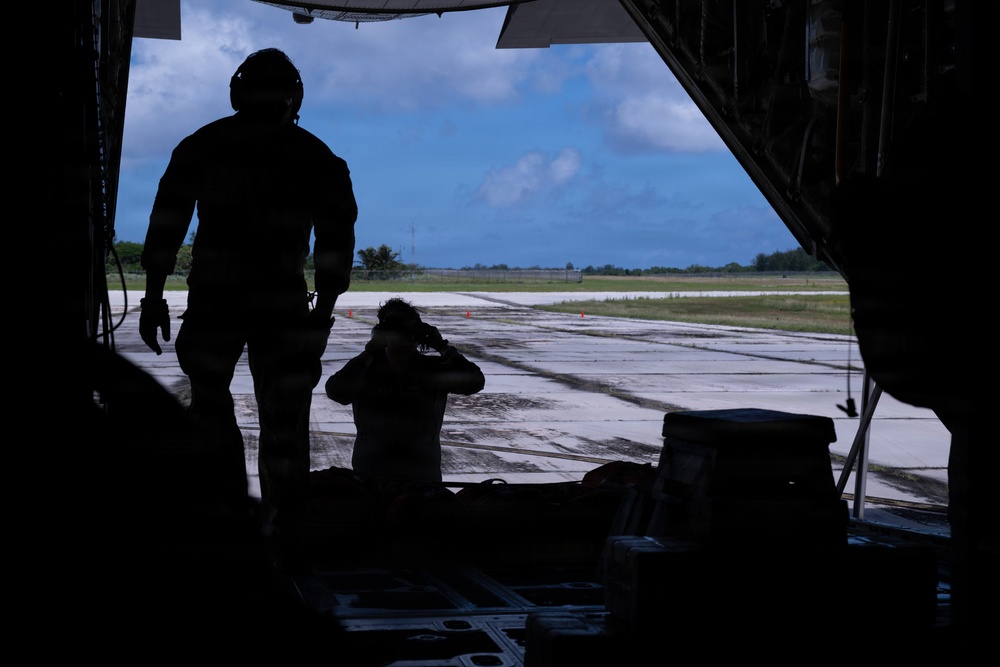 VS26 sees first FARP training between CCA, HC-130J
