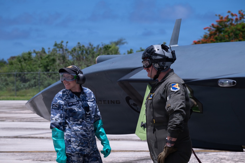VS26 sees first FARP training between CCA, HC-130J