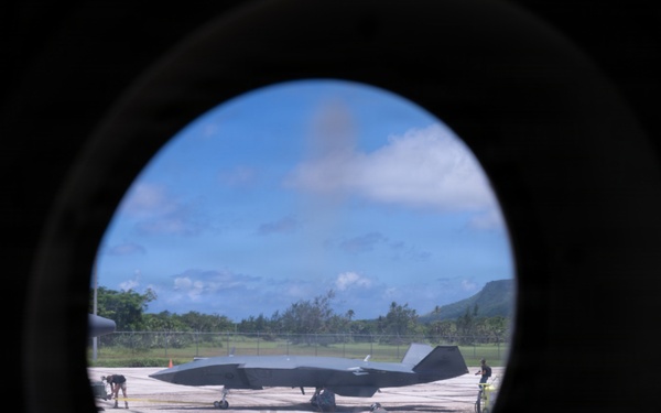 VS26 sees first FARP training between CCA, HC-130J