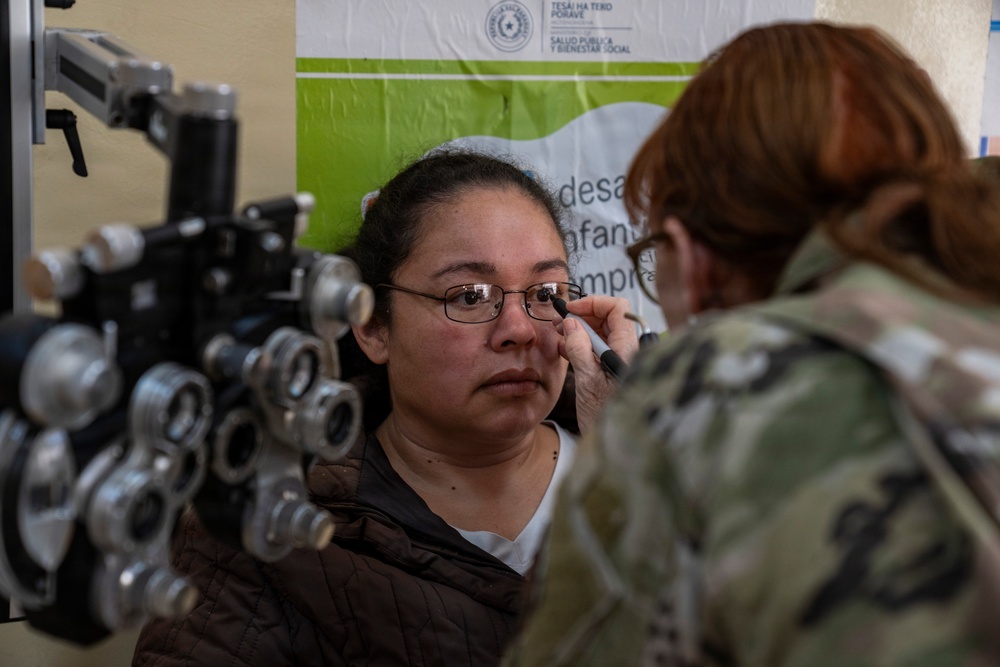 AMISTAD 2026 Delivers Specialty Eye Care in Paraguay