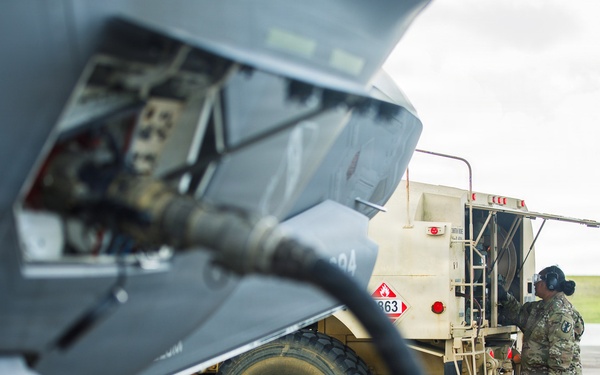 9th MSC Soldiers Fueling the Fight for Valiant Shield