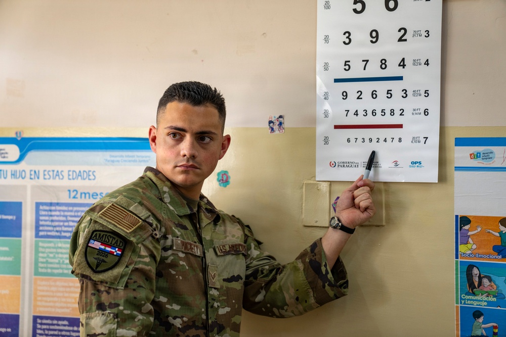 AMISTAD 2026 Delivers Specialty Eye Care in Paraguay