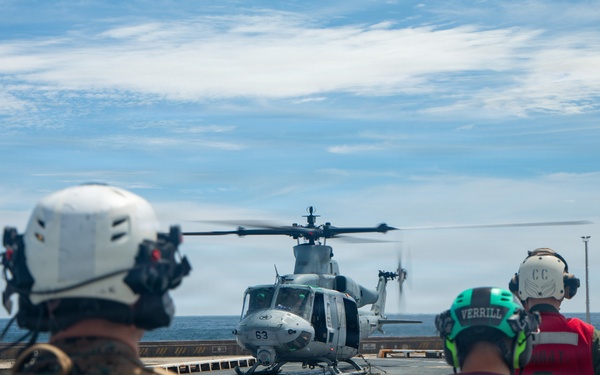 LCF-24: V3/2 Leadership Meets with MRF Marines Amid an Aerial Resupply
