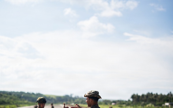 3rd Littoral Combat Team, Philippine marines participate in bilateral training during KAMANDAG 10