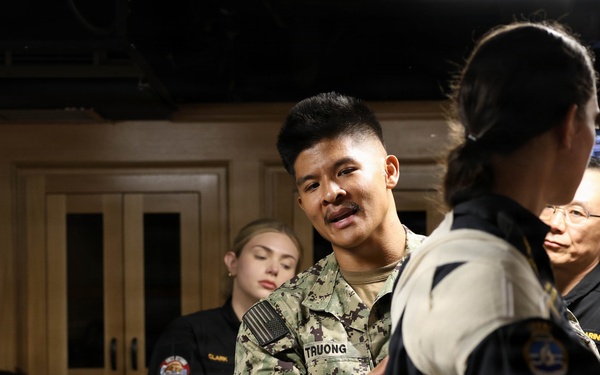 HMCS Ottawa hosts mass casualty medical training during RIMPAC 2026