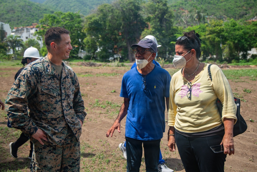 LCF-24: V3/2 Leadership Meets with MRF Marines Amid an Aerial Resupply