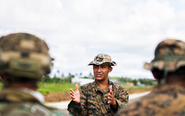 3rd Littoral Combat Team, Philippine marines participate in bilateral training during KAMANDAG 10