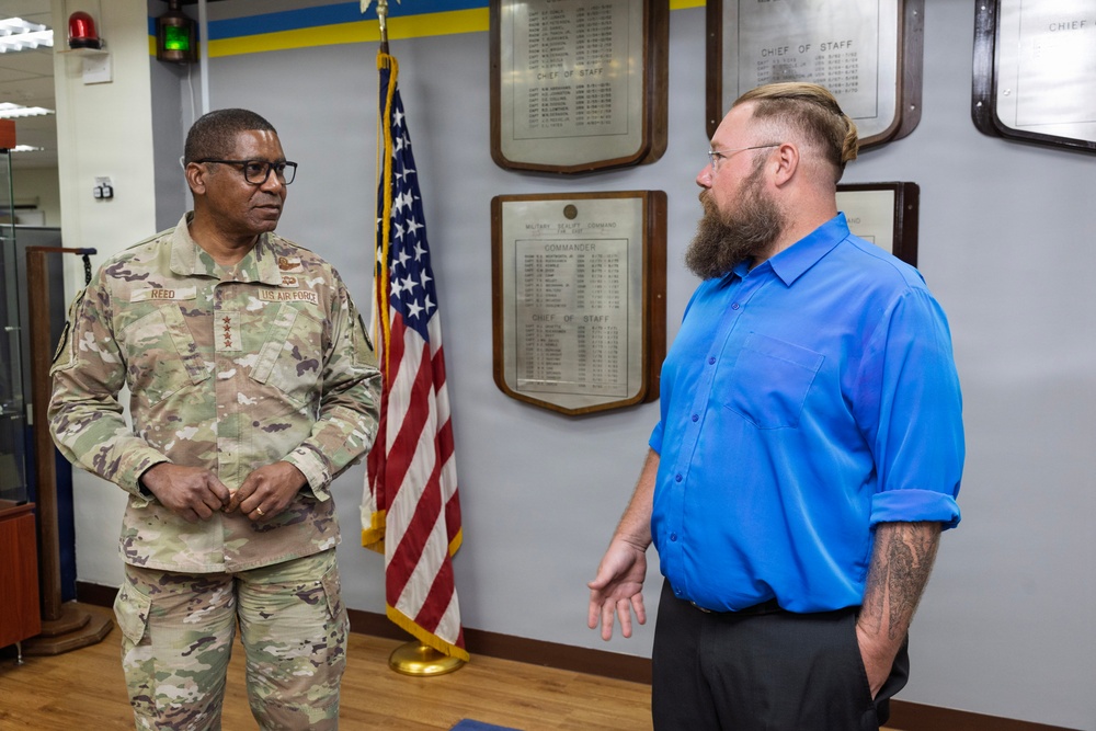 USTRANSCOM Visits MSC Far East