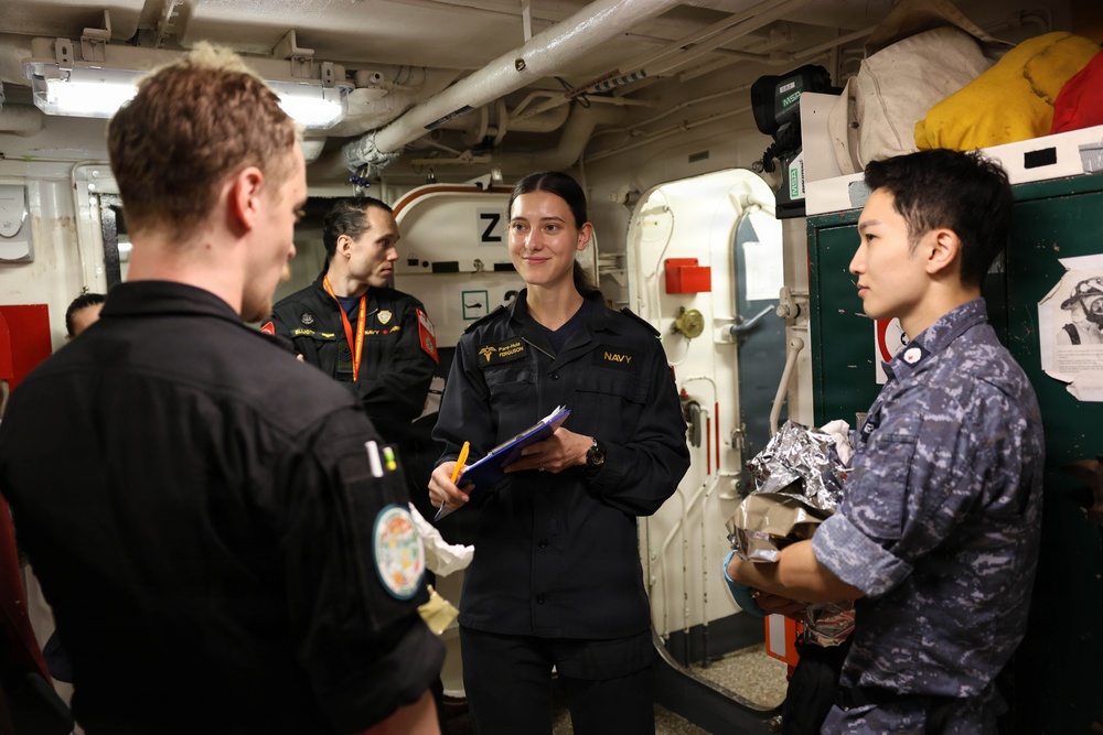 HMCS Ottawa hosts mass casualty medical training during RIMPAC 2026