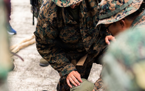 3rd Littoral Combat Team, Damage Control Resuscitation Team, and Phillippine marines conduct TCCC training during KAMANDAG 10