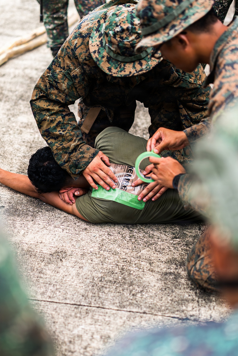 3rd Littoral Combat Team, Damage Control Resuscitation Team, and Phillippine marines conduct TCCC training during KAMANDAG 10