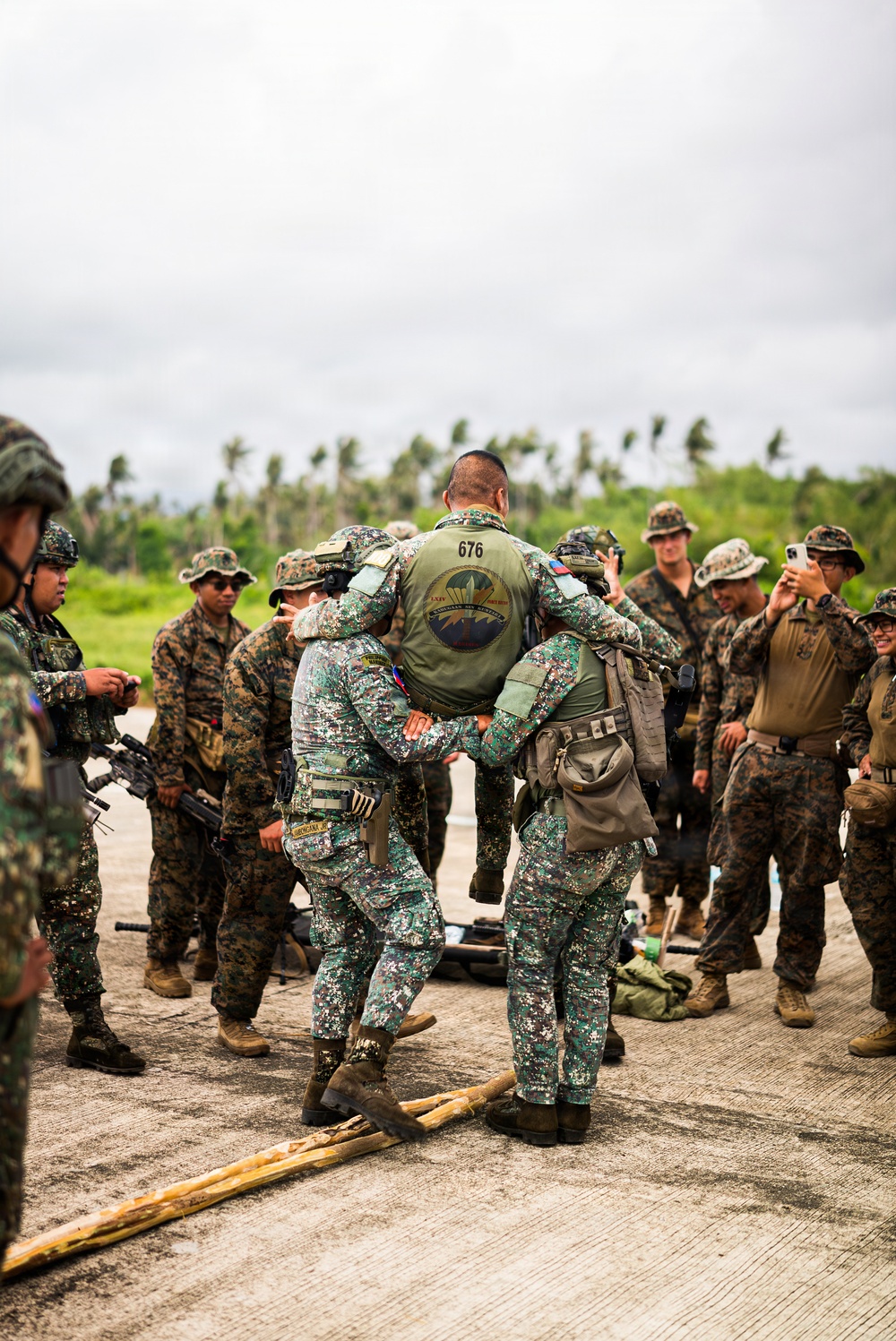 3rd Littoral Combat Team, Damage Control Resuscitation Team, and Phillippine marines conduct TCCC training during KAMANDAG 10