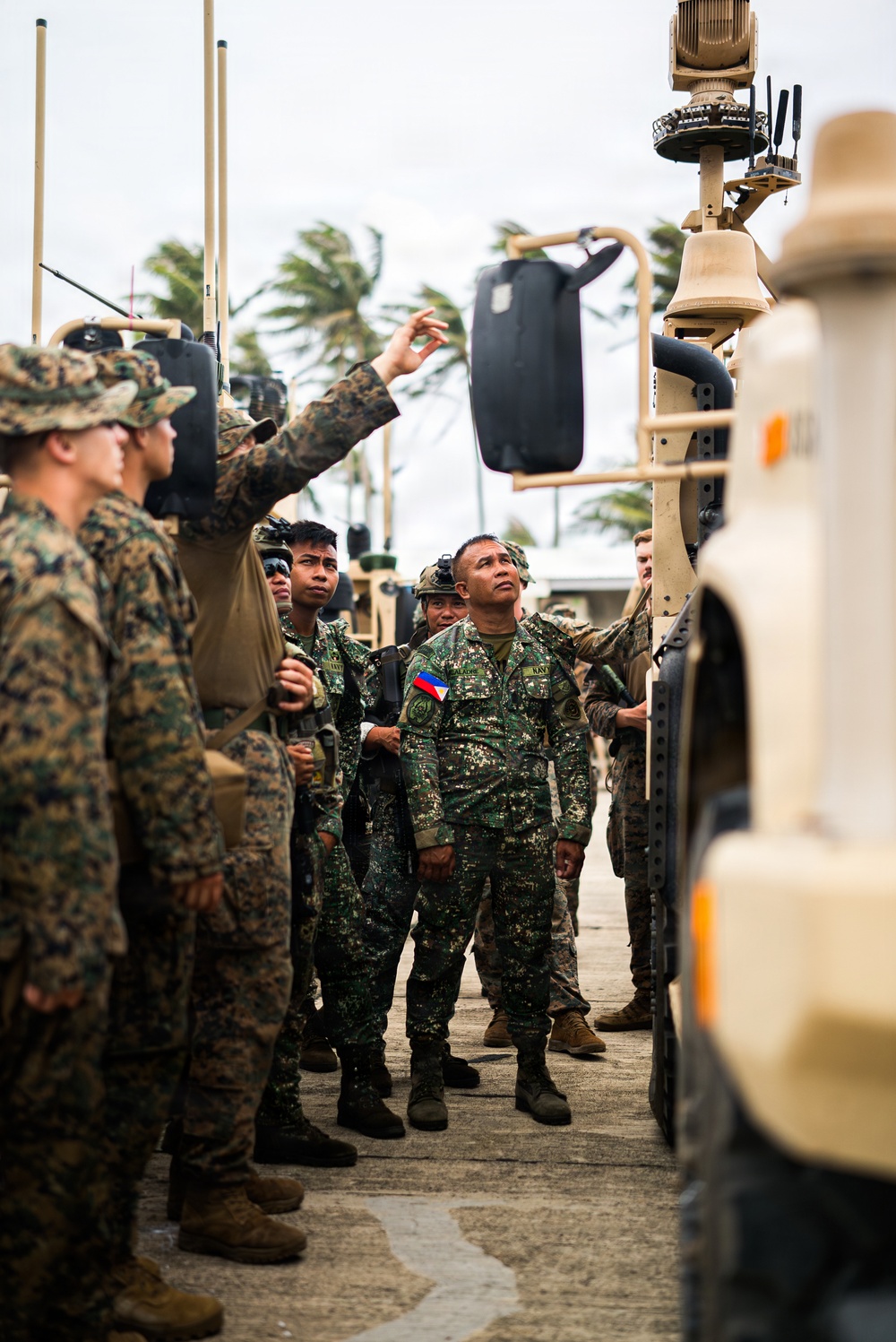 3rd Marine Littoral Regiment, Philippine marines conduct MADIS familiarization training during KAMANDAG 10
