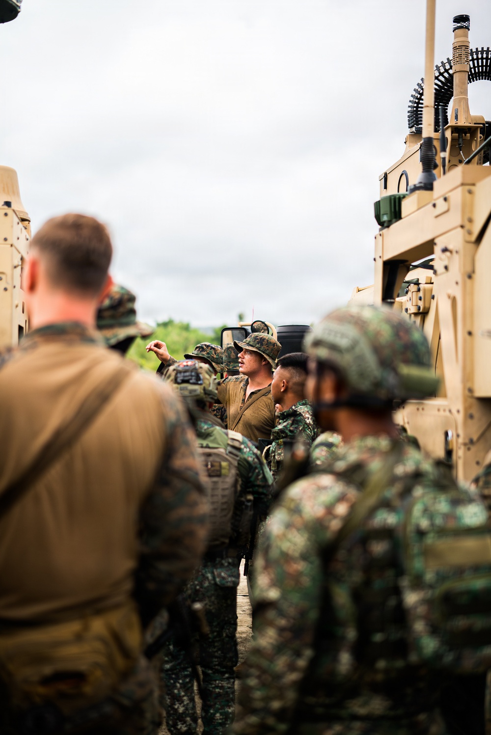 3rd Marine Littoral Regiment, Philippine marines conduct MADIS familiarization training during KAMANDAG 10