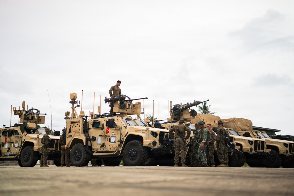 3rd Marine Littoral Regiment, Philippine marines conduct MADIS familiarization training during KAMANDAG 10
